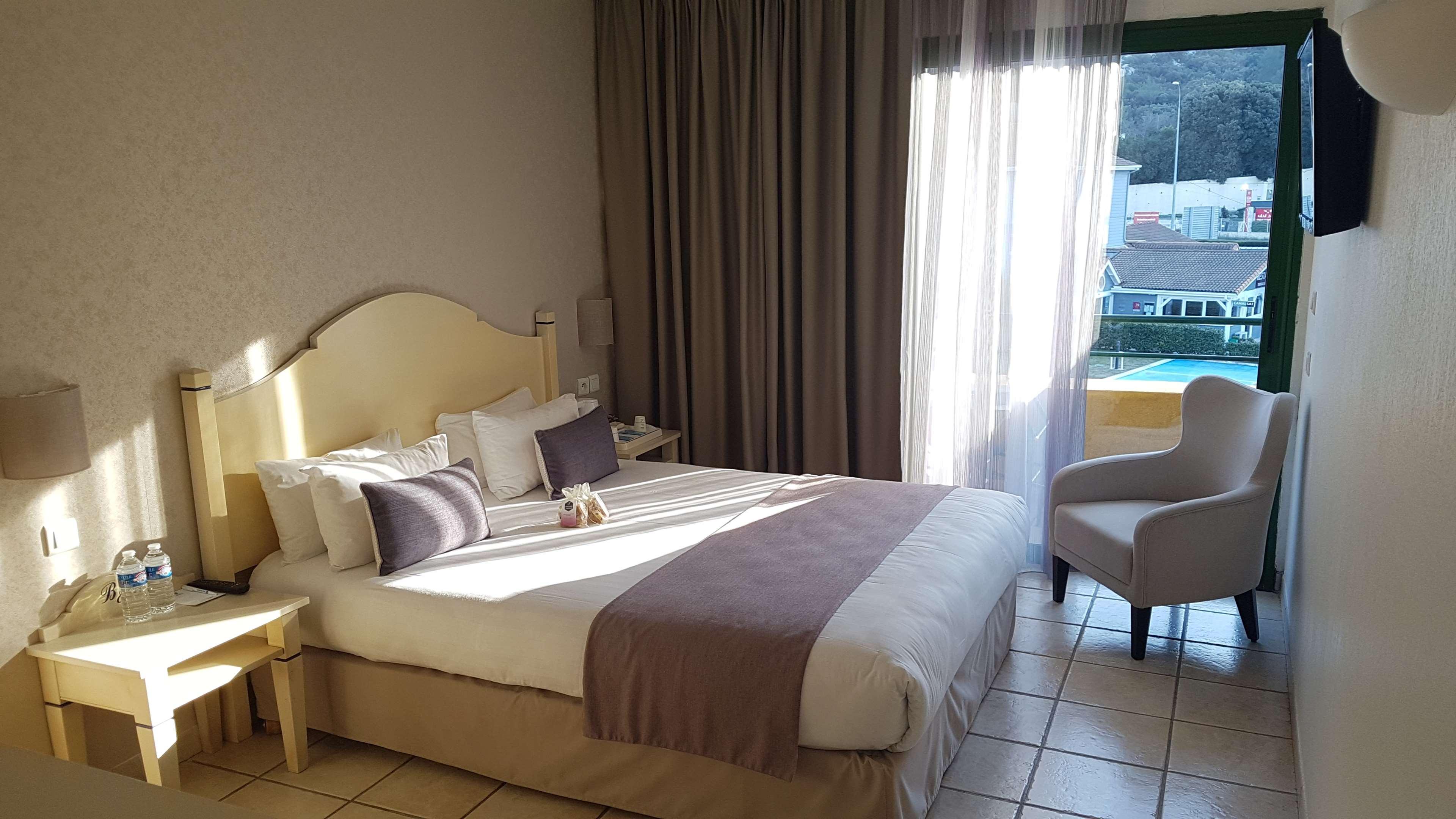 Hotel Western En Provence 3*