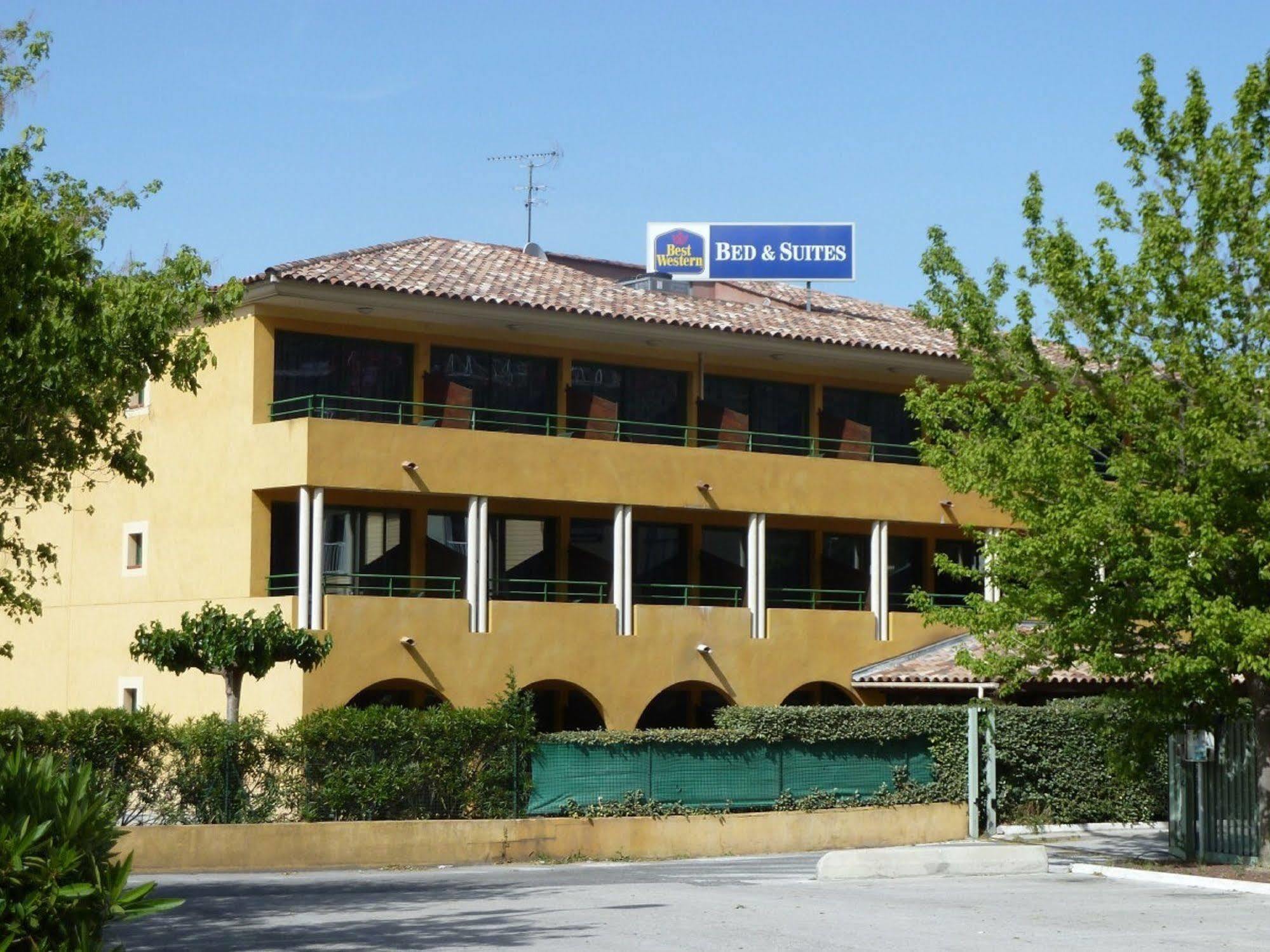Western En Provence Hotel 3*